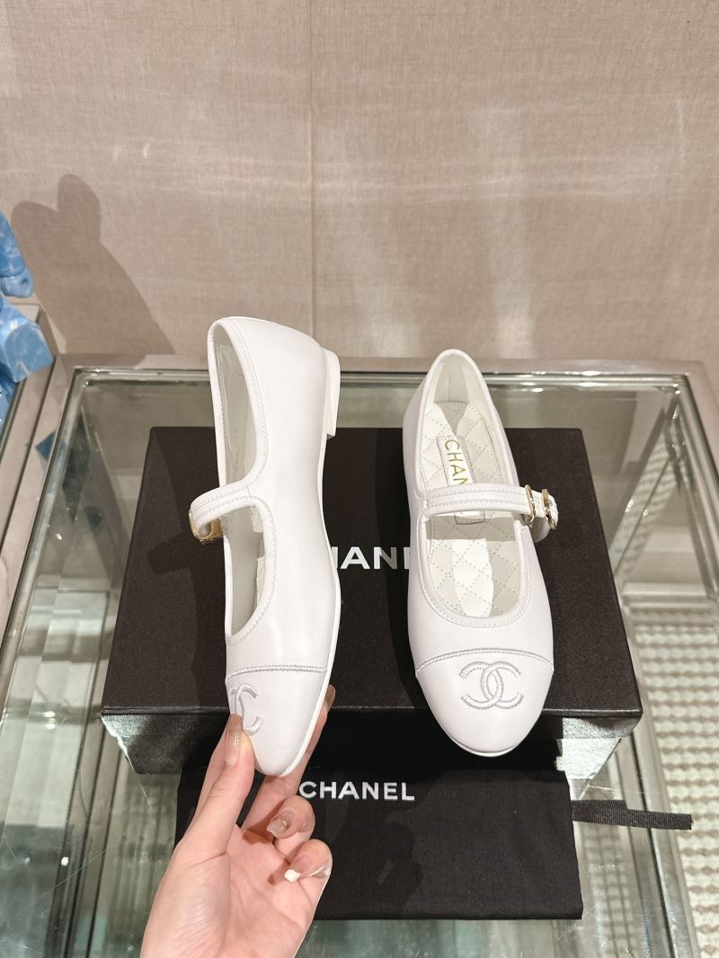 Chanel Low Shoes